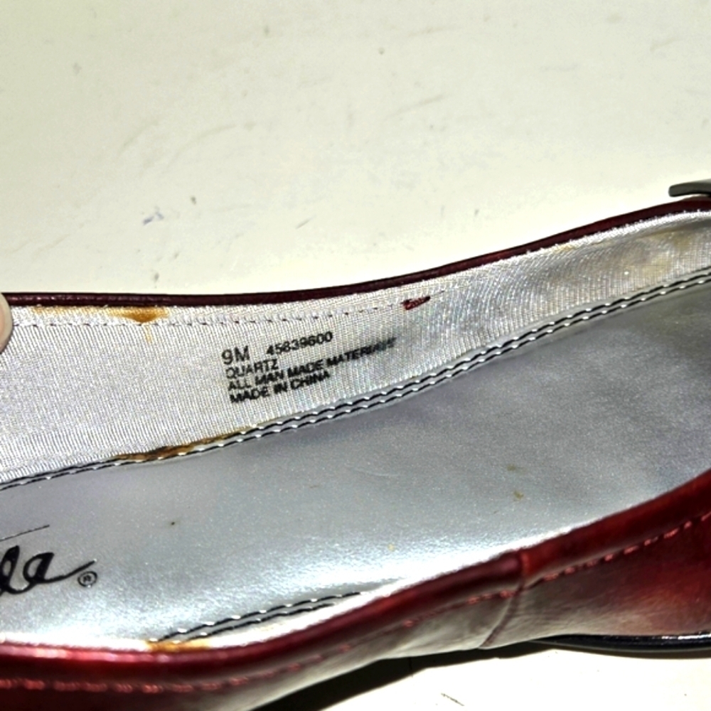 Life Stride Women's Leather Loafer Slip On Shoe Size 9 Burgundy Buckle Bow EUC - Picture 6 of 10